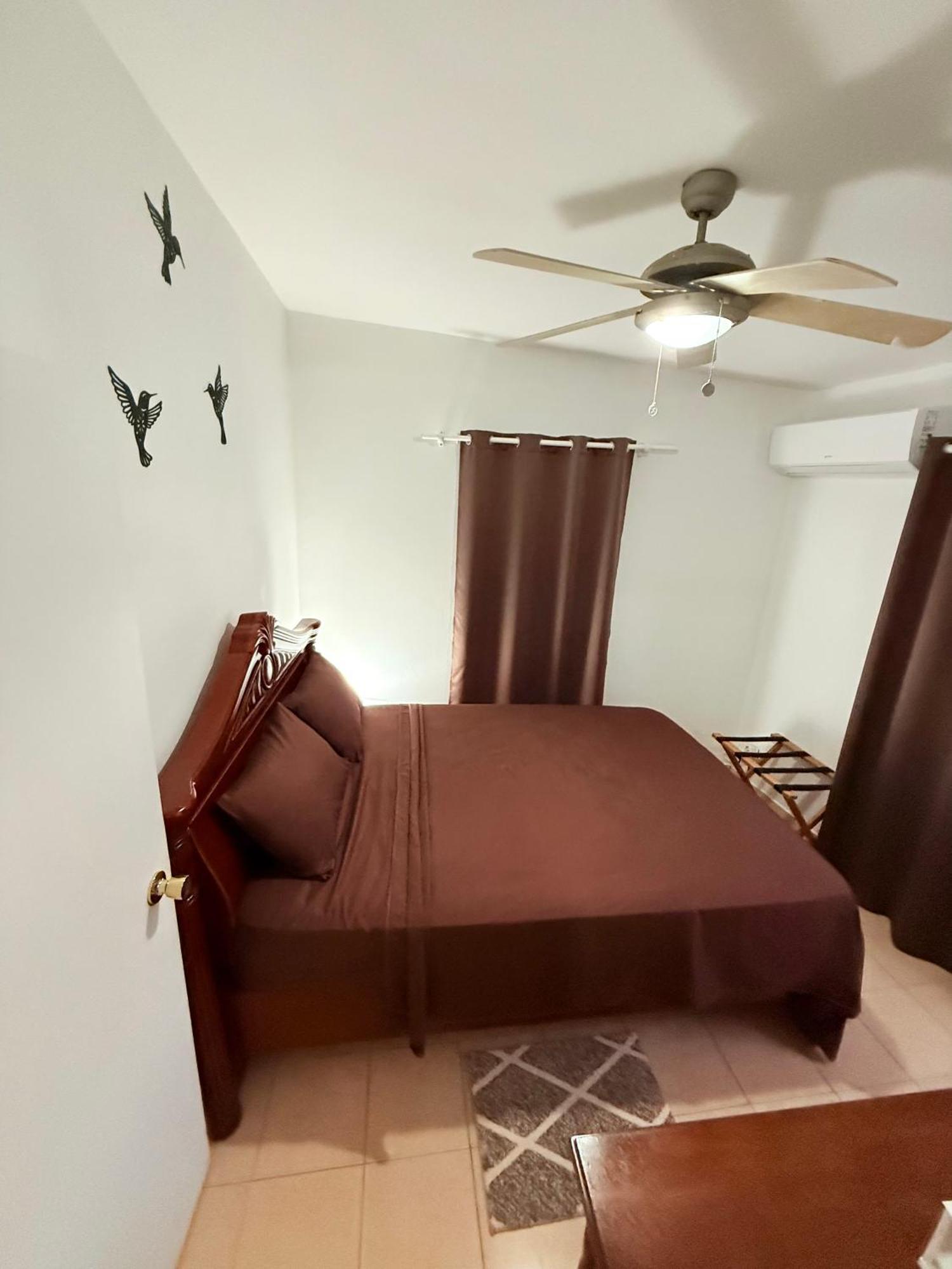 Hill Top Cottage La Savane Экстерьер фото
