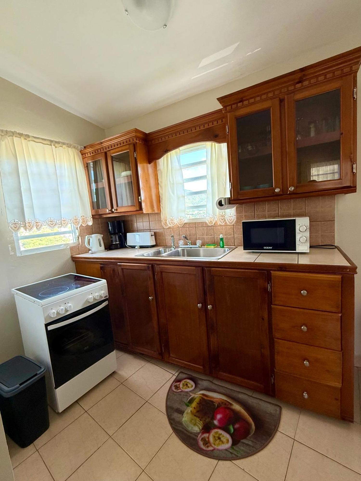 Hill Top Cottage La Savane Экстерьер фото